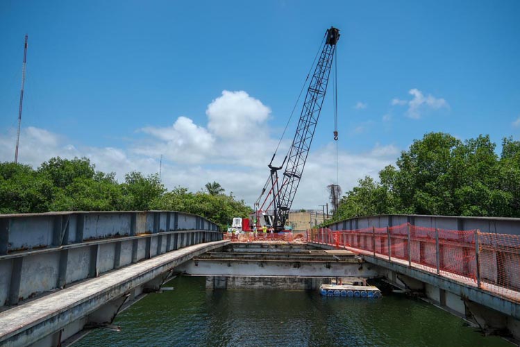 Avanza 37% reconstrucción del Puente Subteniente López