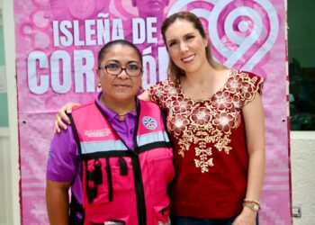 Entregan apoyos a 4 mil mujeres con el programa Isleña de Corazón