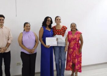 Reconocen a bibliotecarias y bibliotecarios por su labor en favor de la lectura en Quintana Roo