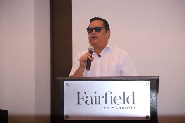 Taxistas de Cancún apuestan por la tecnología