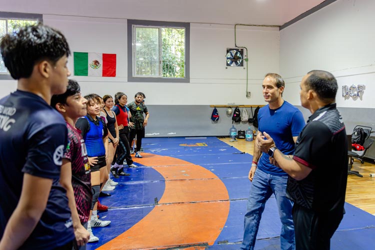 Refrenda apoyo a la Academia de Luchas Asociadas de Tulum