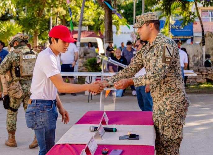 Jóvenes de la clase 2008 ya pueden tramitar su Cartilla Militar en Tulum