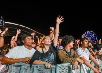 Cachirula y Loojan encienden la Feria del Carmen ante más de 20 mil asistentes en Playa del Carmen