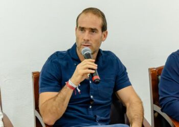 Diego Castañón abre mesa de trabajo con restauranteros para atender necesidades del sector