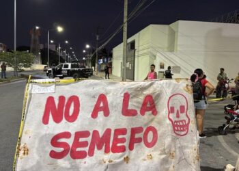 Reubicación del SEMEFO en Cancún mantiene la inconformidad vecinal; acuerdan nuevas mesas de diálogo