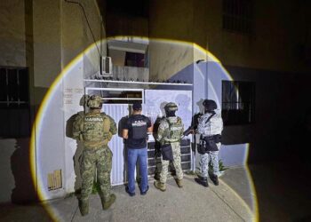 Cateo en la Supermanzana 251 termina con dos detenidos y presunta droga asegurada