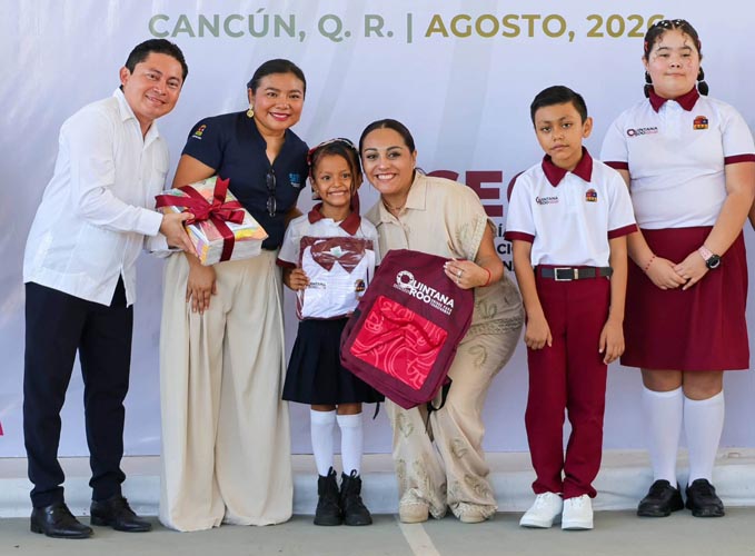 Entregarán más de 117 mil pares de tenis escolares