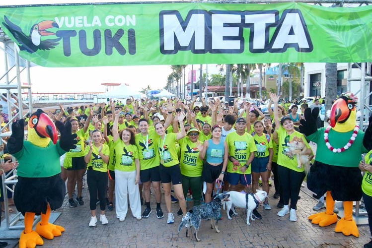 Carrera “Vuela con Tuki” reúne a más de mil participantes en Cozumel
