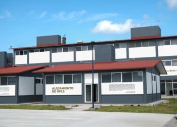 Mara Lezama y la Guardia Nacional inauguran la Unidad Habitacional Militar "Chetumal"