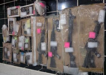 FGR entrega a Sedena arsenal asegurado en 11 investigaciones en Cancún