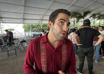 Eugenio Segura llama a la unidad en Morena y denuncia guerra sucia en el proceso interno