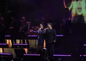 Lucero y Mijares encienden Cancún: fans de cuatro continentes, lluvia, calor y una noche de complicidad