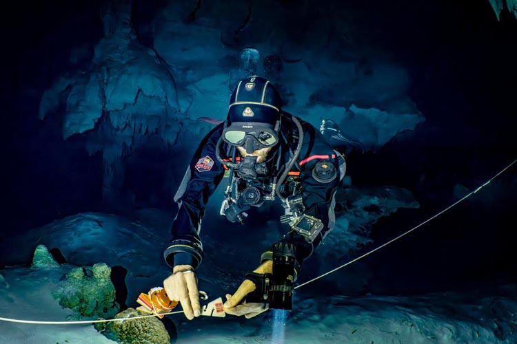 Establecerán bases para optimizar ingreso de equipo de buceo en Cancún