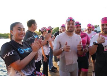 Cozumel recibe a 2 mil 500 triatletas de 50 países para el Ironman 70.3