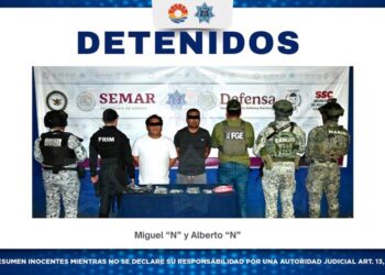 Caen dos hombres con presunta marihuana y cristal durante operativo en Cancún