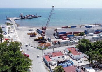 Puerto Morelos mueve 11,850 toneladas en contenedores