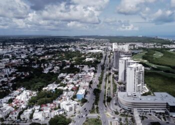 Paquete fiscal 2027 prevé más deuda y presión para empresas