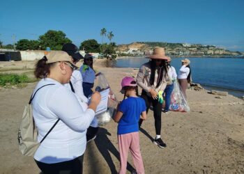 Día Mundial de las Playas 2026: limpieza, ciencia ciudadana y protección de las costas
