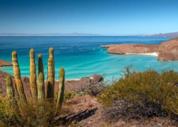 México coloca seis playas entre las 20 mejores de América en los Readers’ Choice Awards 2026