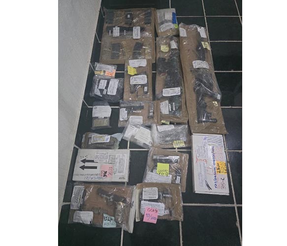 FGR entrega a Defensa armas, cargadores y cartuchos asegurados en 16 investigaciones en Cancún