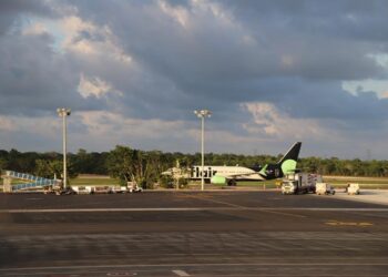 Aeropuerto de Cancún prevé 326 vuelos para este miércoles de lluvia