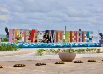 Ni las nubes frenan el turismo en Isla Mujeres