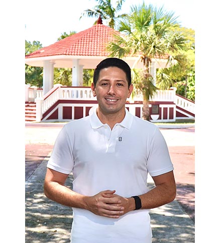 Renán Sánchez deja la dirigencia del Verde en Quintana Roo y se enfoca en Cozumel