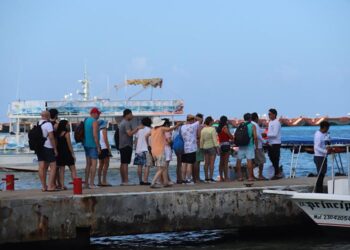 Cozumel suma 2.8 millones de pasajeros en ruta federal